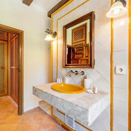 Blay Villa